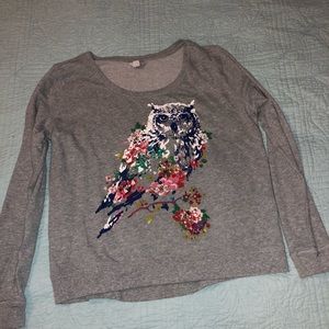 Super cute owl sweatshirt!